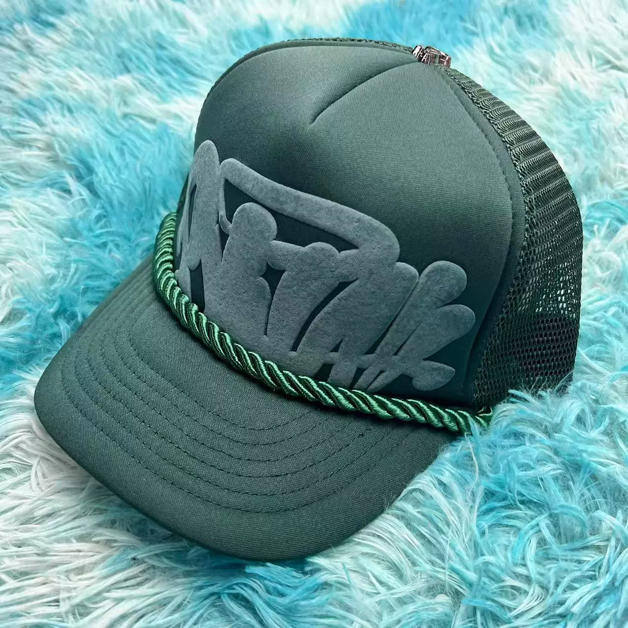 Syna caps