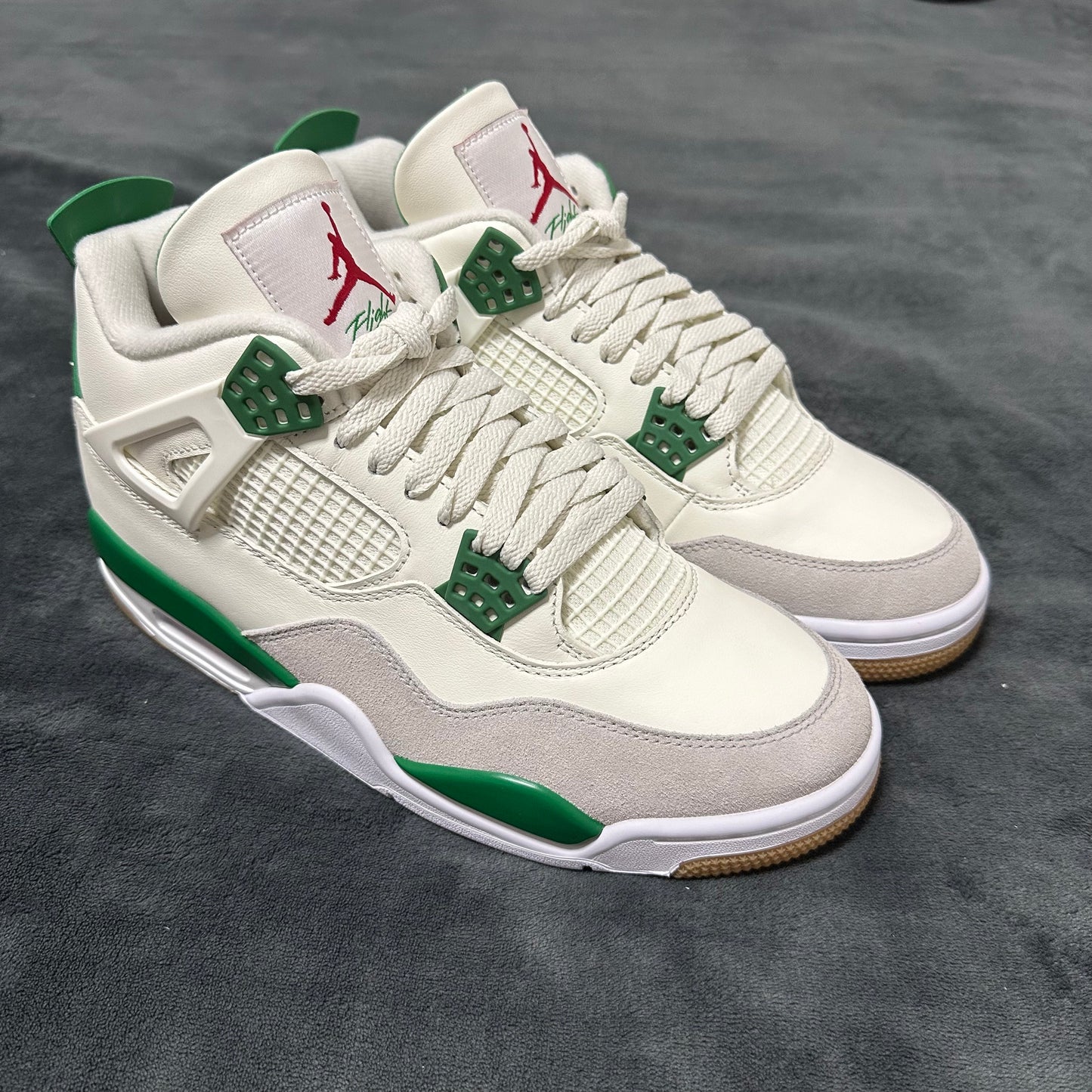 Jordan retro 4