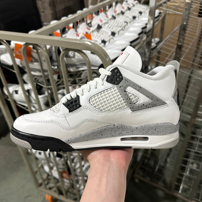 JORDAN RETRO 4