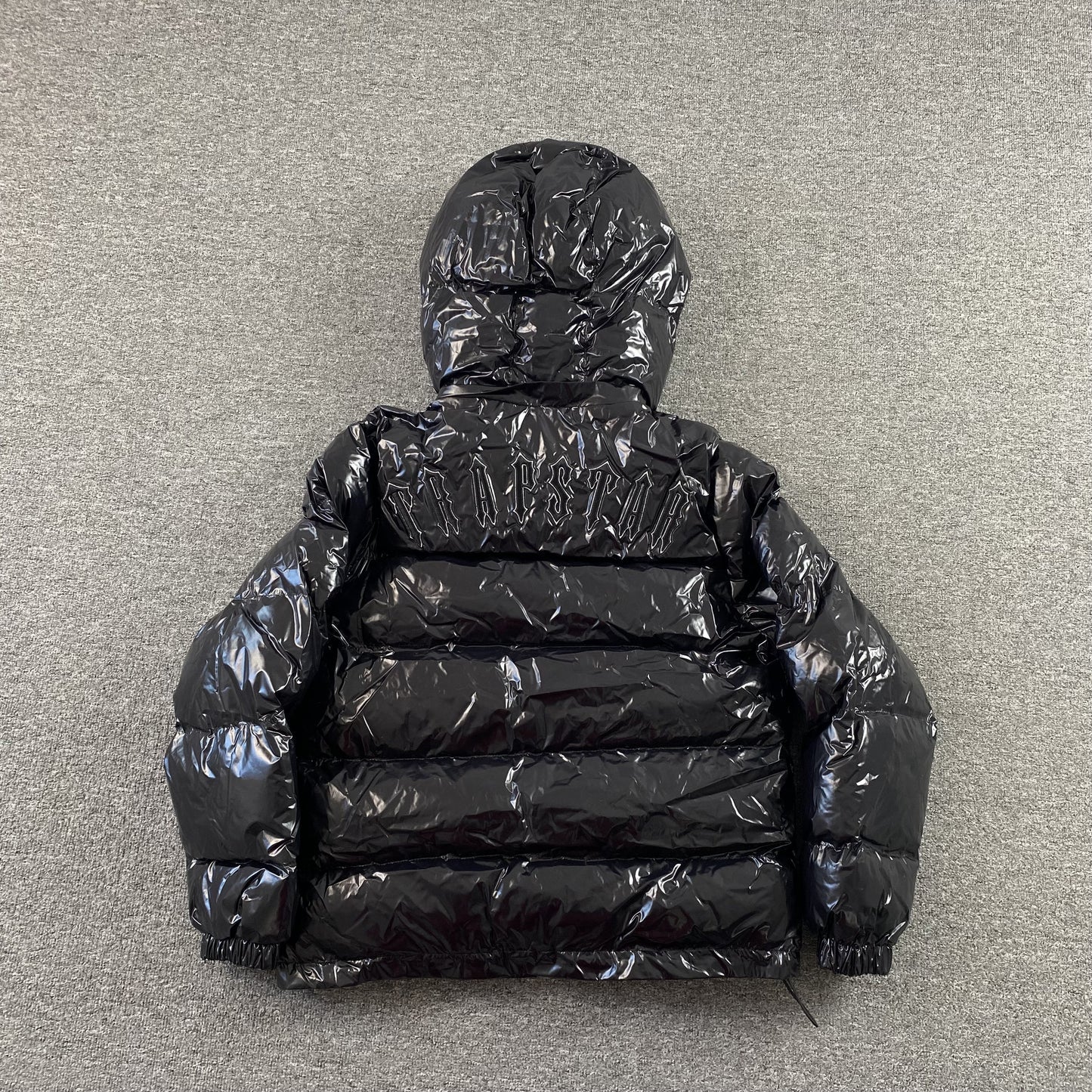 Campera puffer trapstar irongate brillante