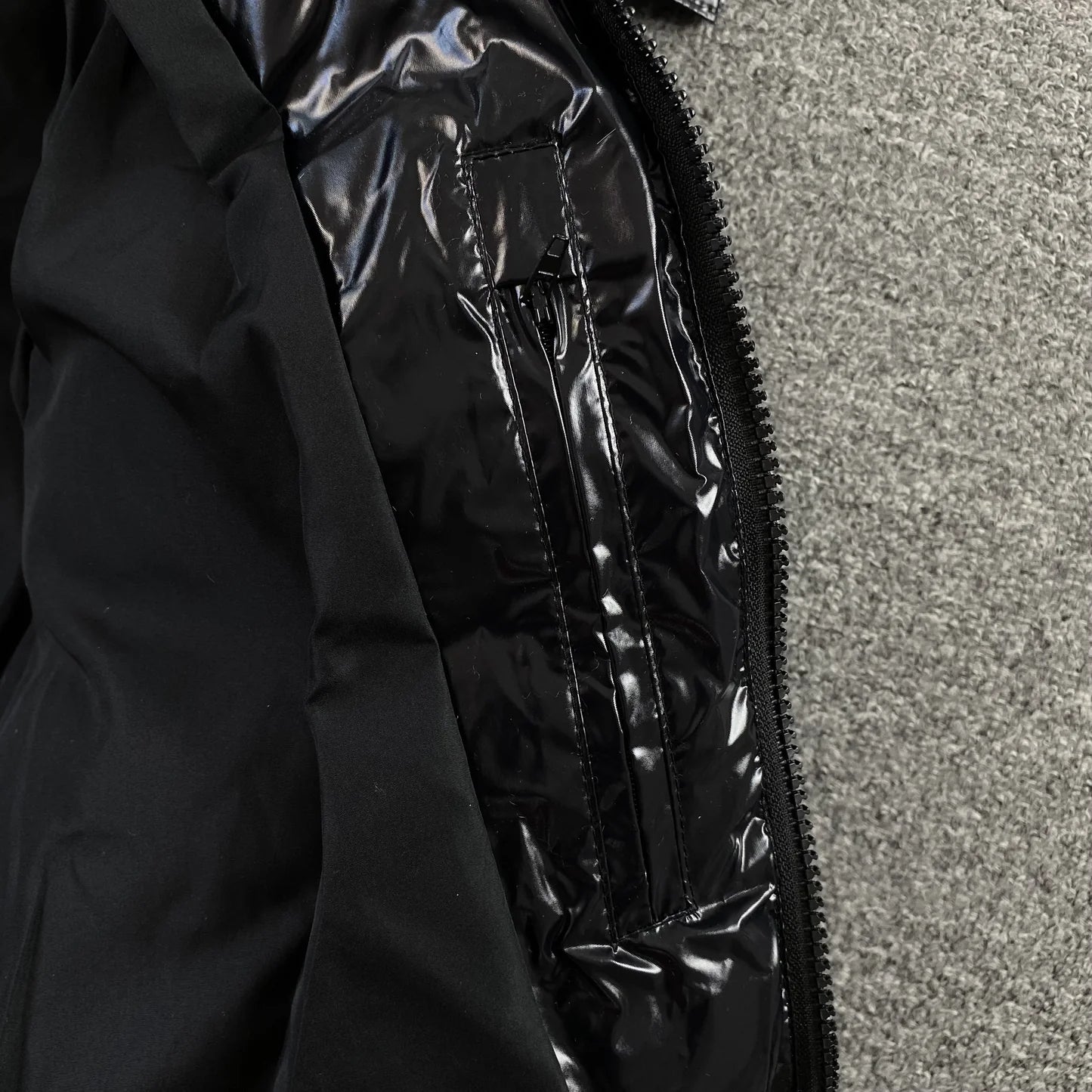 Campera puffer trapstar irongate brillante